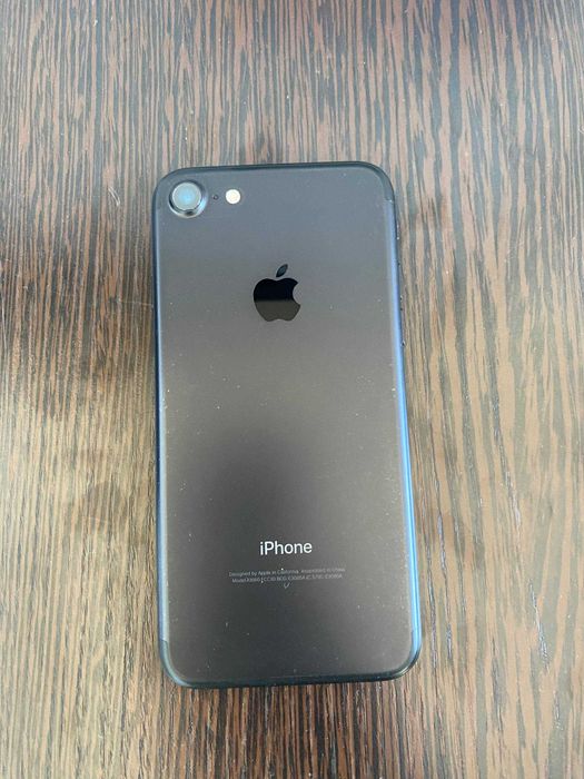 Продам iPhone 7 32Gb
