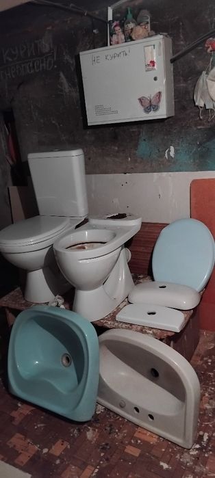 Унитаз строй.вар бачок, шкаф,крышкалар.