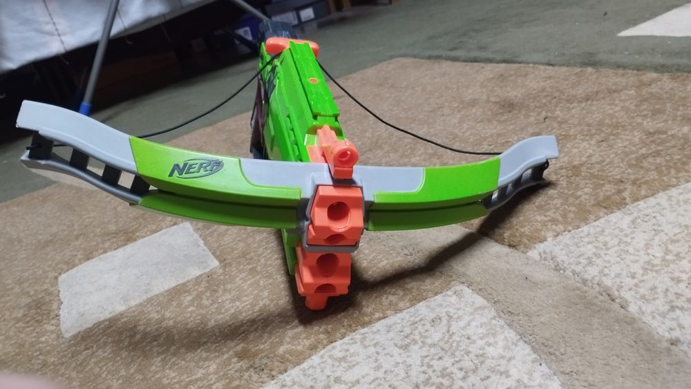 Nerf Zombie Strike Crossfire Bow (арбалет)