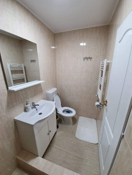 Inchiriez apartament cu 3 Camere langa Manastire