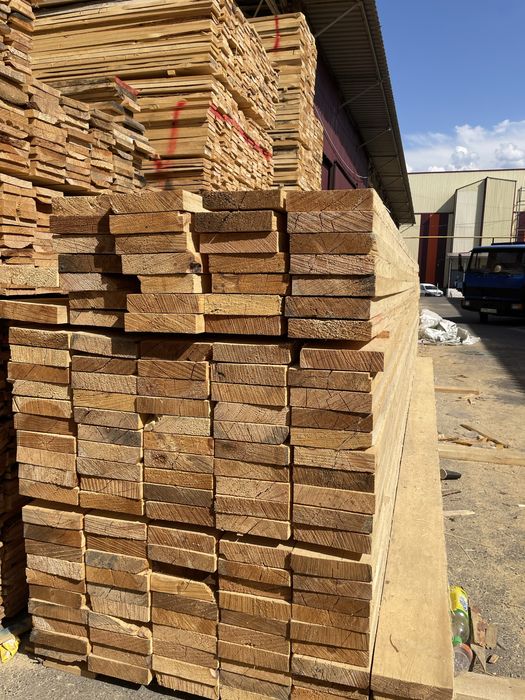 Пиломатериал доска балка стропила