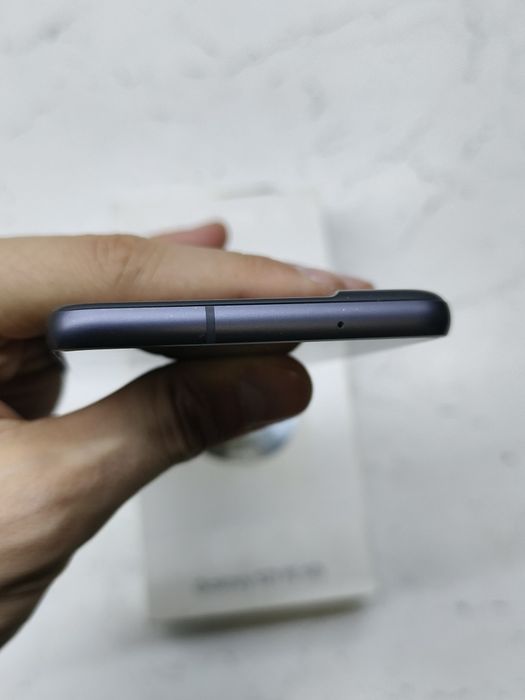Samsung S21 FE Sotlad