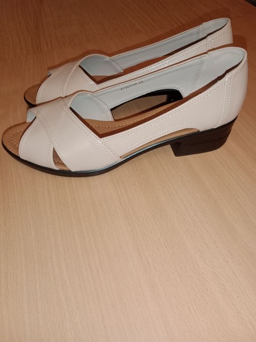 Продам туфли размер 41