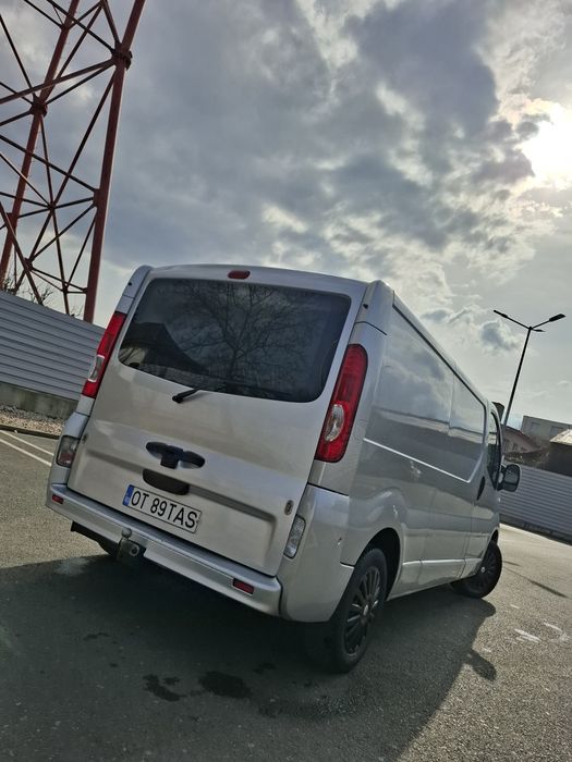 Renault trafic  2010