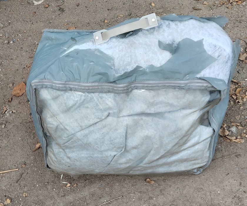 Чехол на легковой автомобиль