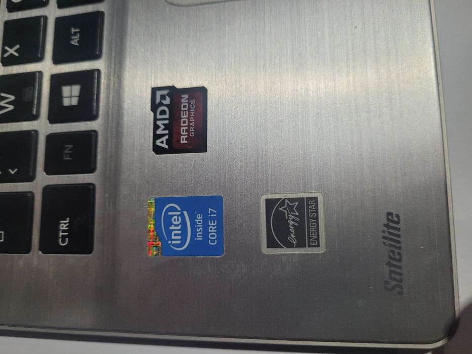 Leptop Toshiba Satelite