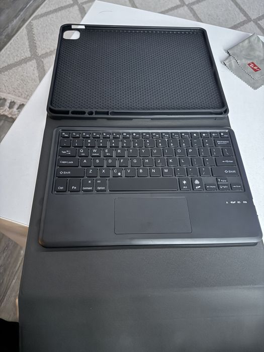 Husa ch tastatura Ipad air 13
