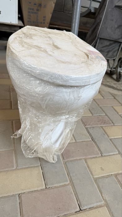 Унитаз новый фирмы ЕВМ