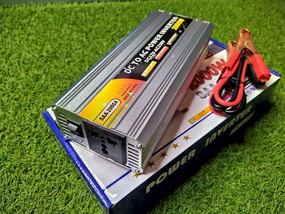 Invertor Auto 2000W 12V-230V AC, 220V  Camping, Pescuit