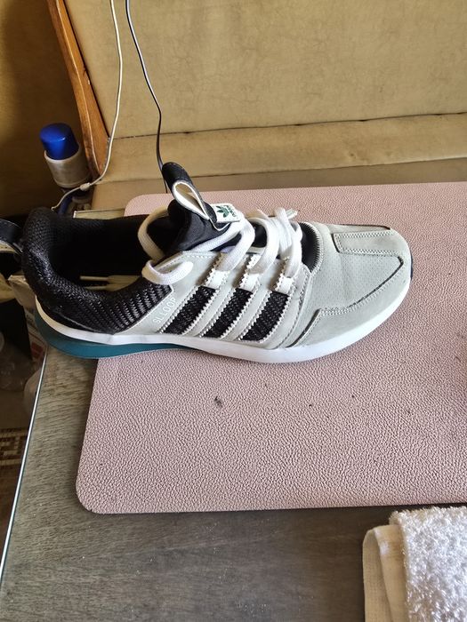 Adidasi adidas nr43.5