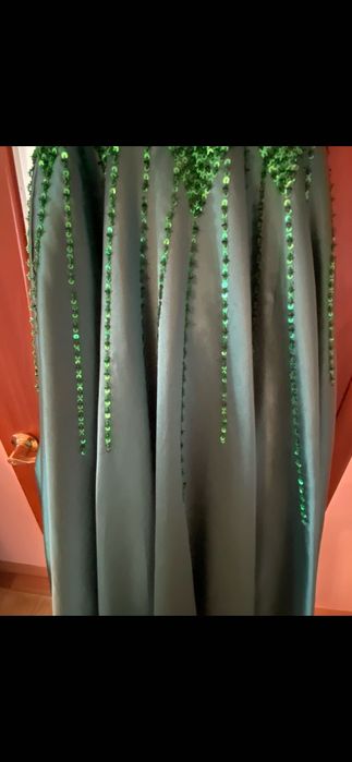 Вечернее платье для торжеств