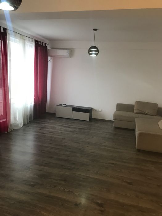 Garsoniera de inchiriat