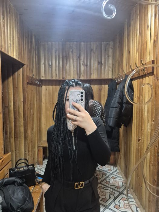 Вплетение кос д.е