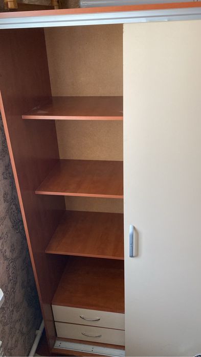 Срочно продается шкаф купе