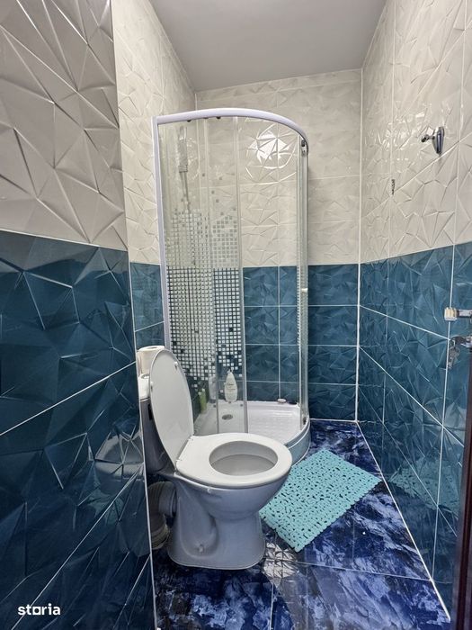 Apartament 4 camere, balcon, 110 mp, etaj 4