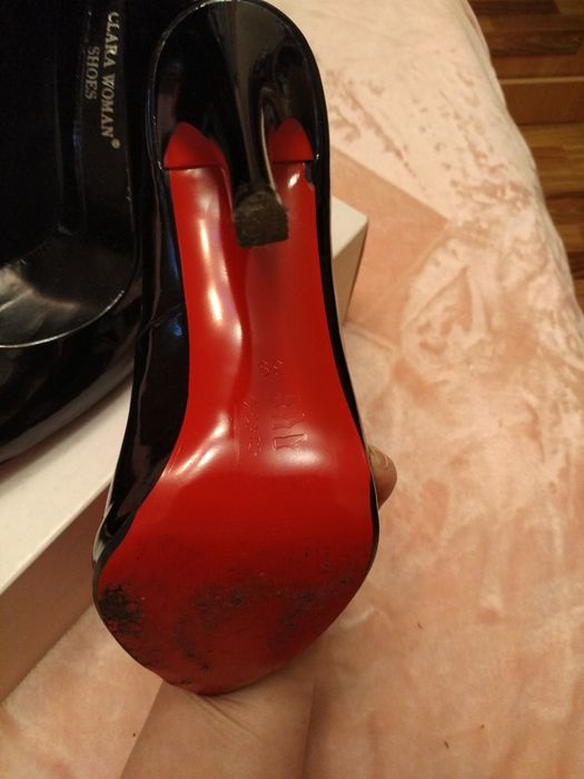 Обувь женская, лаковая, на высокой шпильке