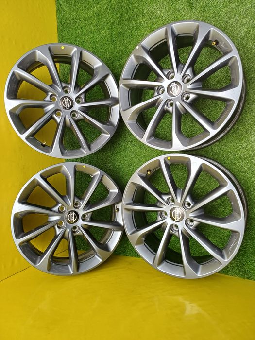 Диски R18 5×114.3 на Nissan и другие.
