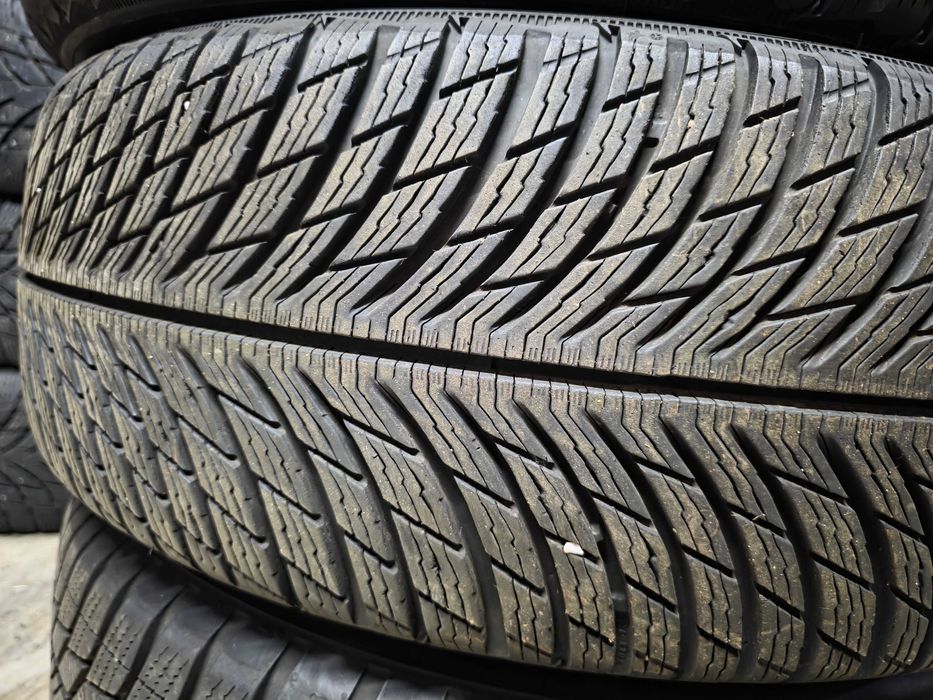 2бр Кaто нови зимни гуми 225 60 18 - Michelin