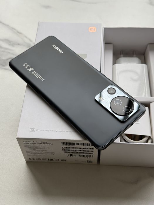 Xiaomi 13 lite 256 gb Ram 8 5G