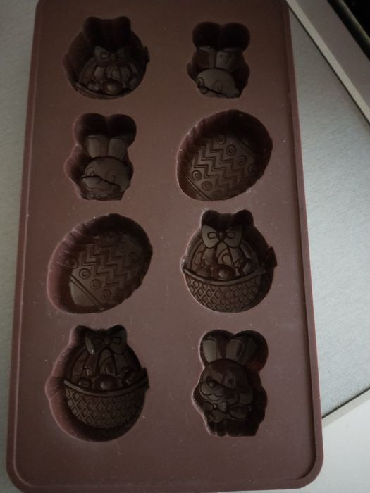 Силиконовая форма для выпечки.