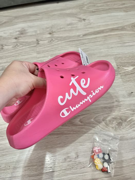 Papuci Champion
