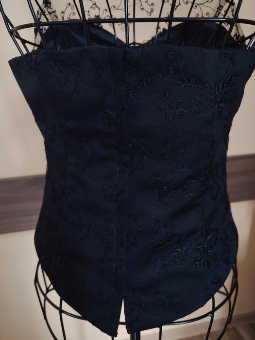 Дамско елегантно бюстие