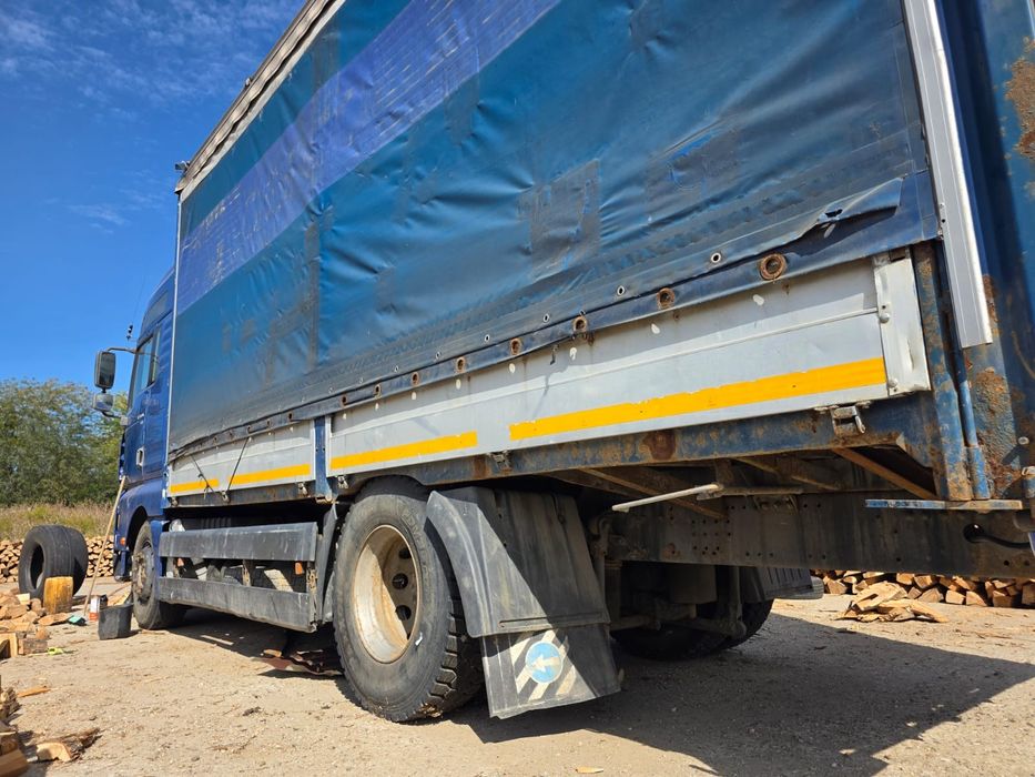 Vând camion MAN.