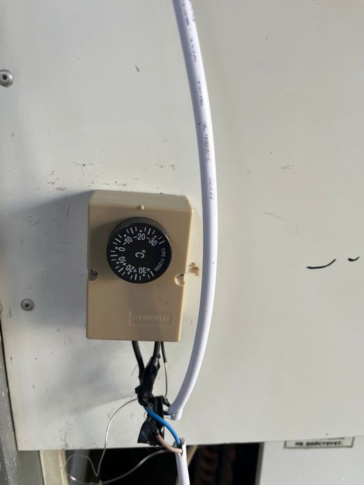 Продам Витриные холодильники