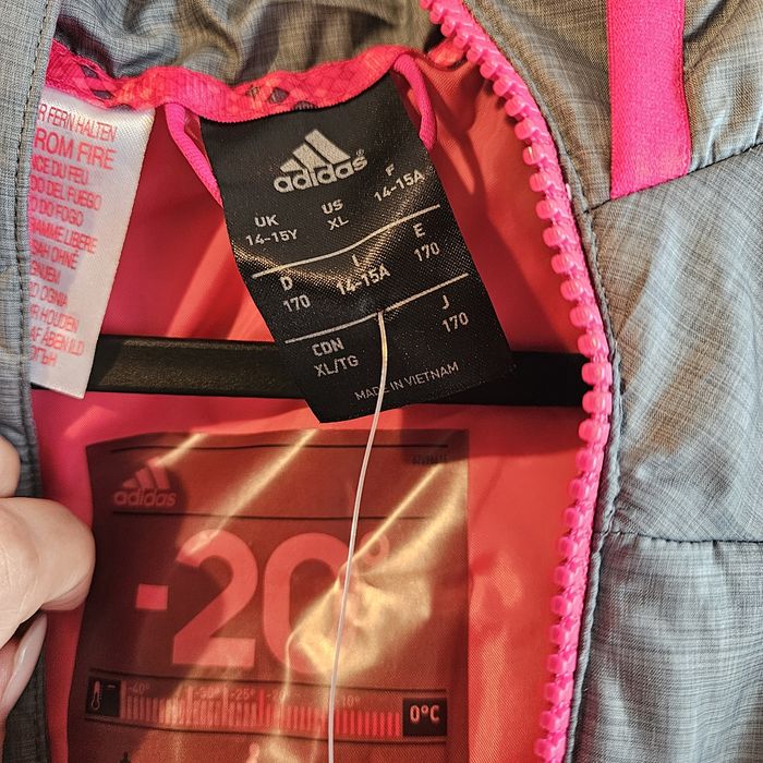 Ново яке Adidas s-m размер