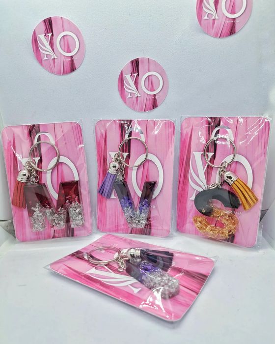 Ключодържател буква от епоксидна смола