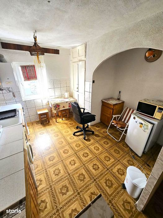 Apartament 2 camere semidecomandat, Micro 16 – Str. Universului nr. 8