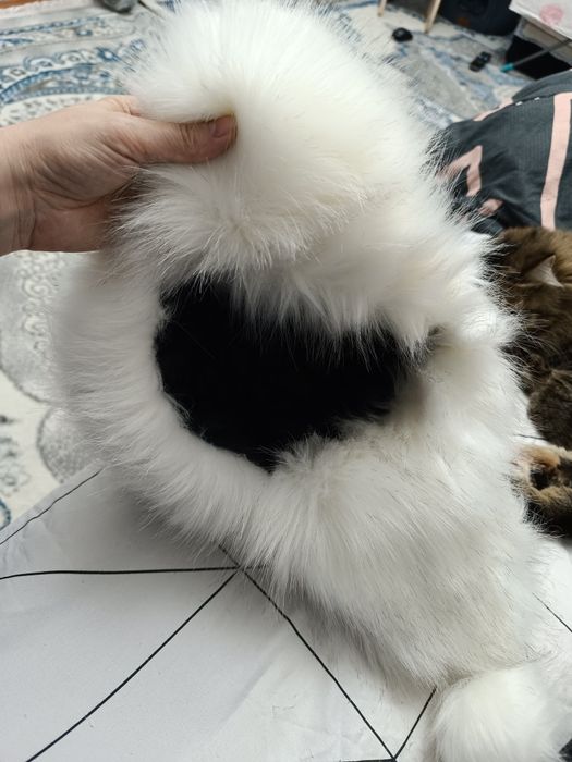 Продам шапки зимние