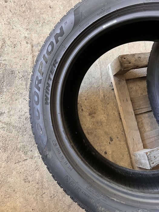 4 anvelope iarna 235/55/19 , pirelli !