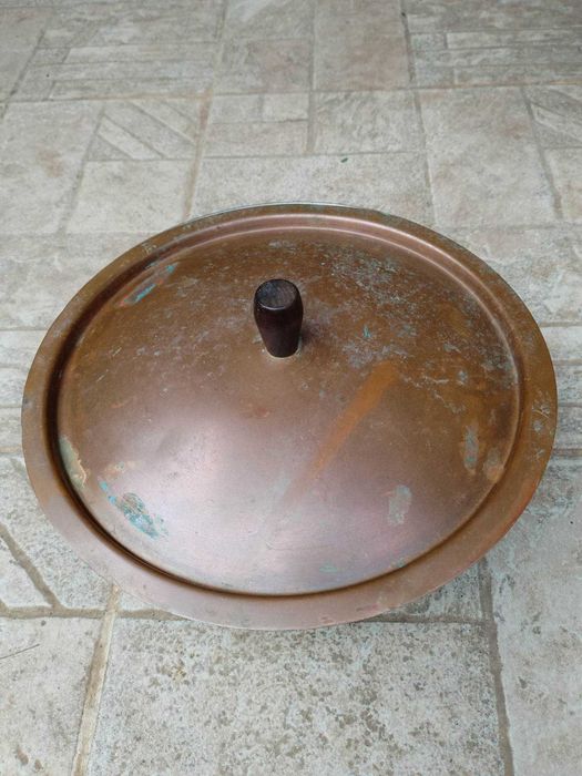 Стара медна паница