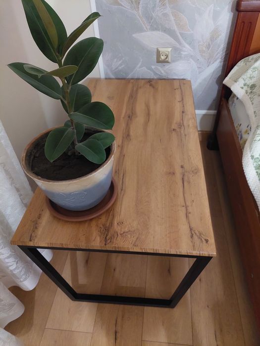 Продаётся журнальный столик