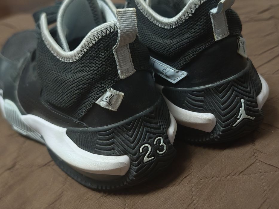 Vând Nike Air Jordan Stay Loyal 2 mărimea 38