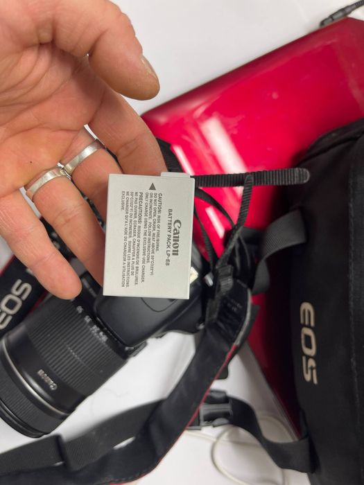 Продаю фотоаппарат  Conon