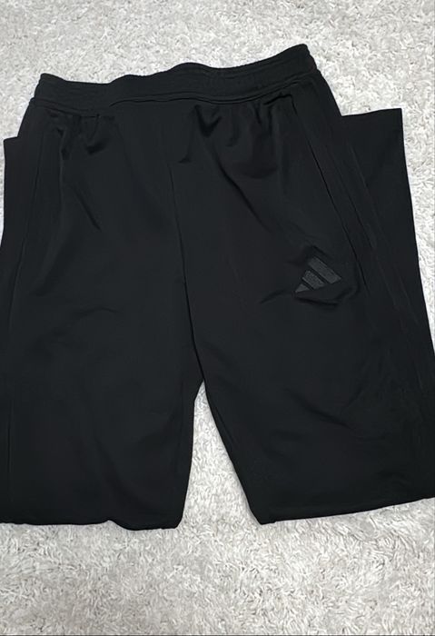 Pantaloni Adidas