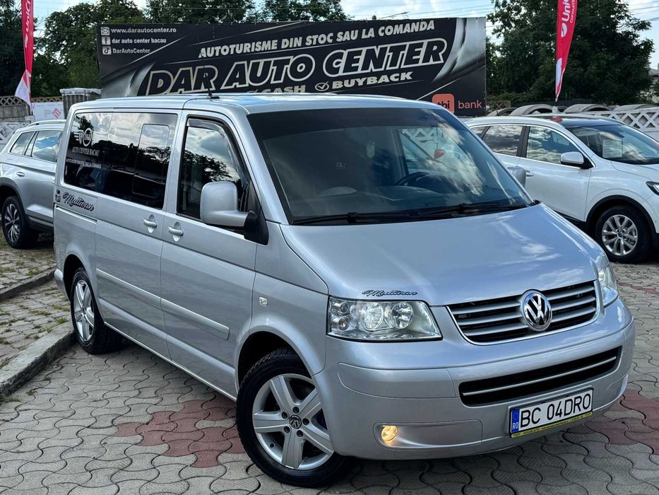 VOLKSWAGEN Multivan