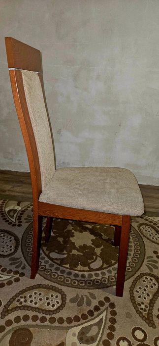 Мебель и столь с стулями