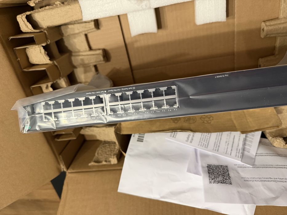 Switch HPE Aruba 6100 Managed 24G 4SFP+ PoE+ 370W,sigilat !