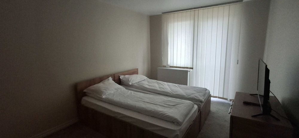 Apartamente de inchiriat