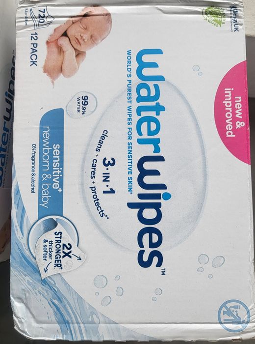 Кашон WaterWipes Sensitive 3в1 Бебешки мокри кърпички (12 пакета х 60 бр. / Общо 720 бр.)