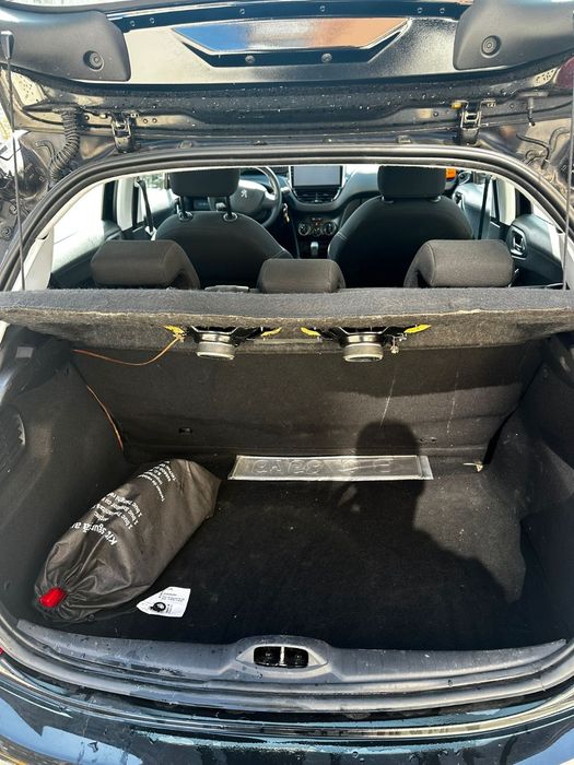 Peugeot 208 2014
