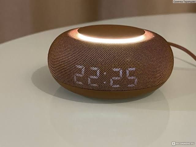 Умная колонка Маруся