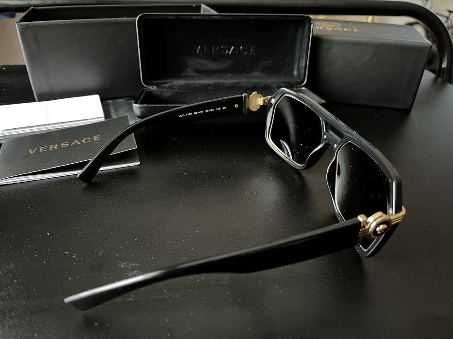 Ochelari de soare versace noi