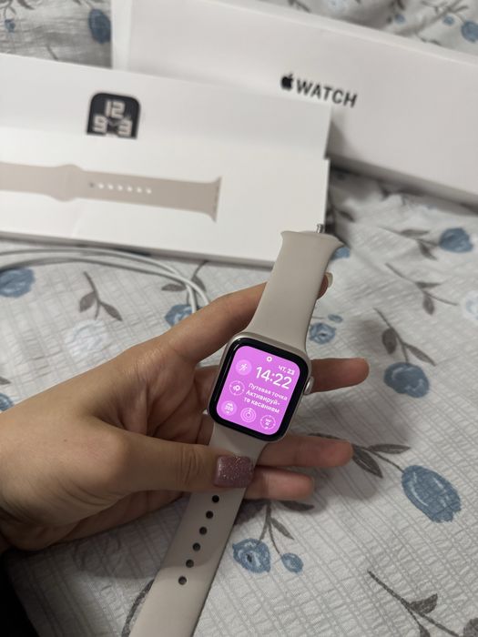 Apple watch se 2nd gen.