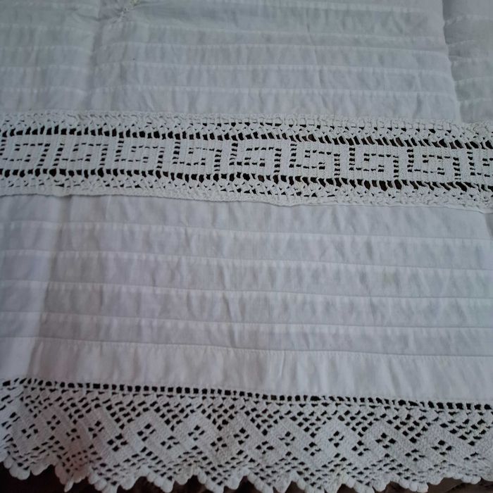 Подарявам дантела на една кука от едно време