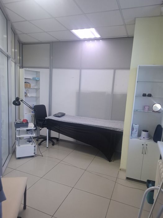 Ищу напарницу в кабинет