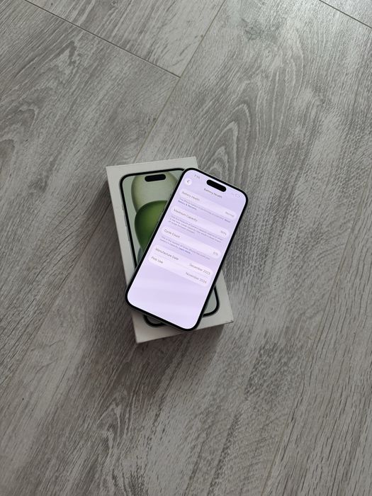 Vand iPhone 15 256gb 90%